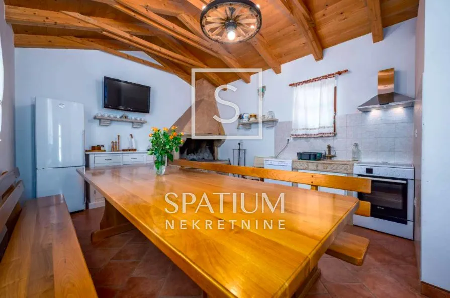 pazin, prekrasna kamena vila toskanskog stila - slika 23