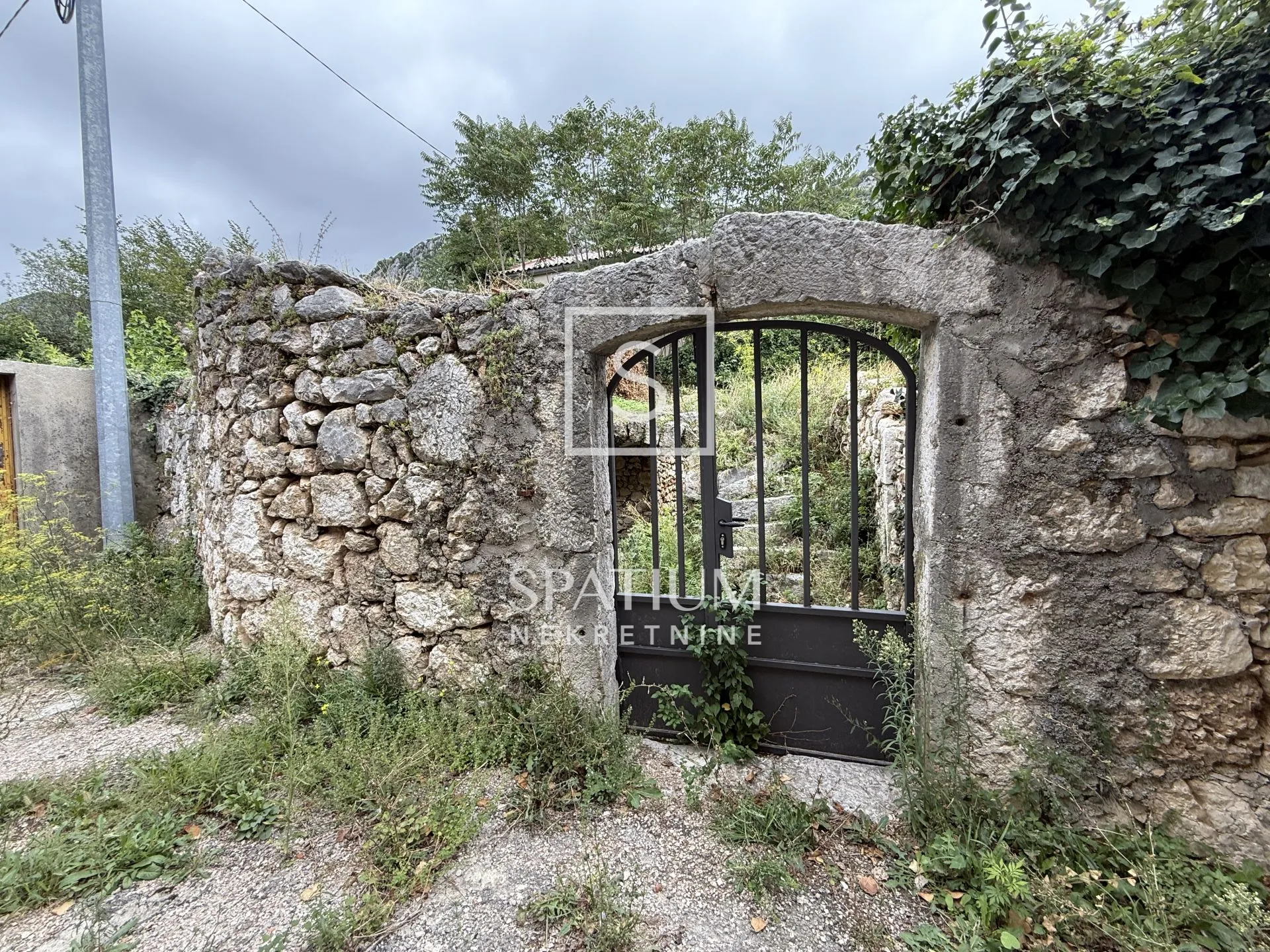 bribir, vinodolska općina, ruševna starina za obnovu - slika 3