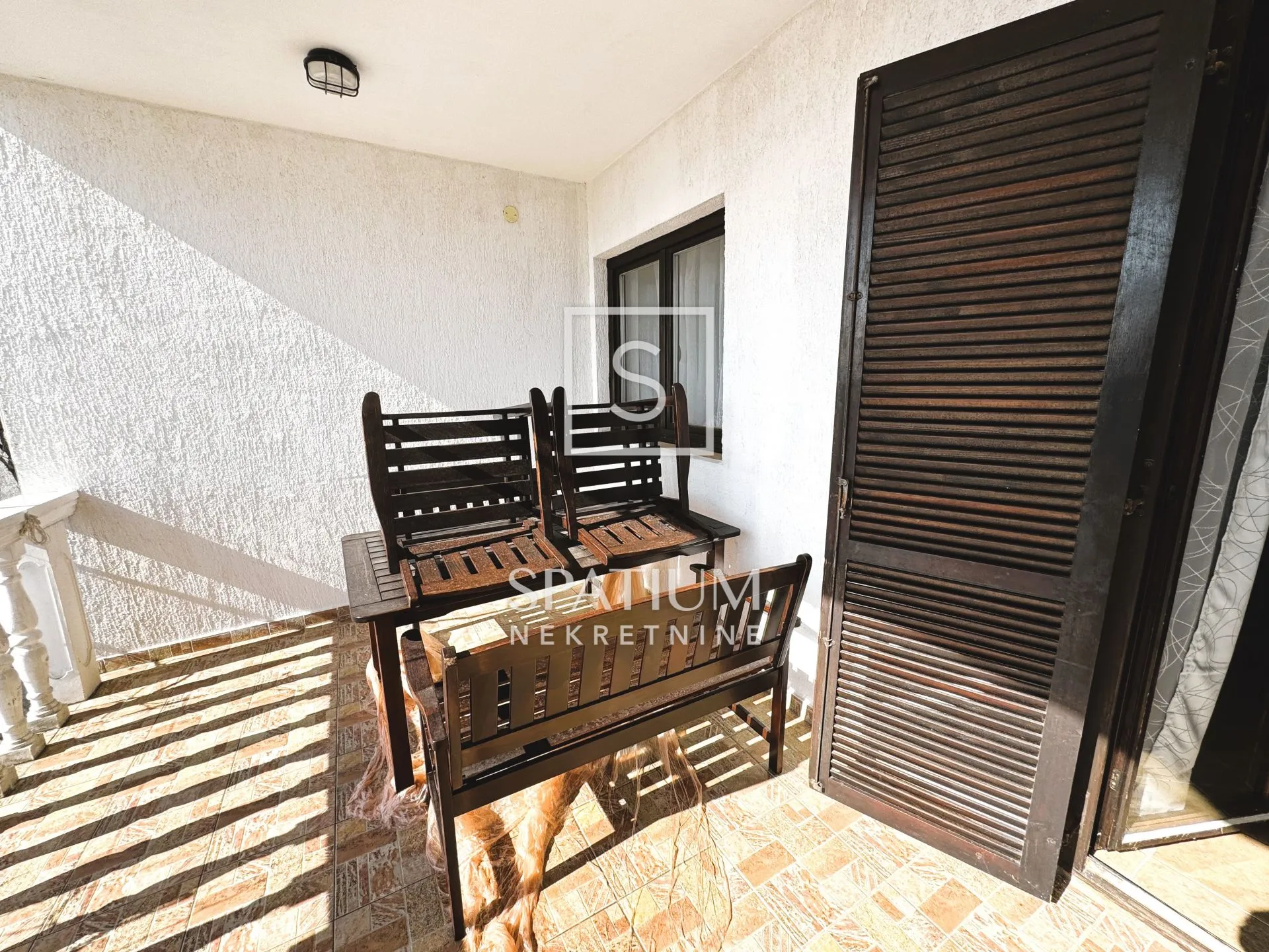 omišalj, kuća sa 6 apartmana na 150m od mora - slika 21