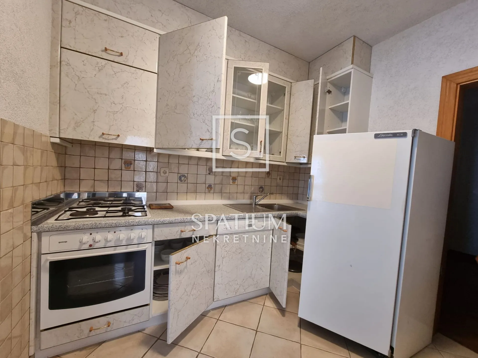 dramalj, crikvenica, vila s okućnicom, drugi red do mora - slika 3
