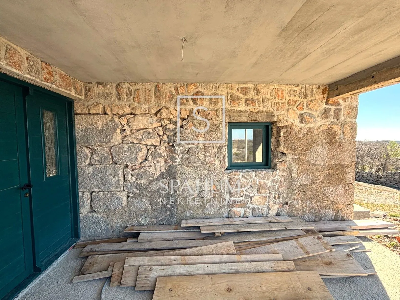 senj, jablanac, kamena kuća u fazi renovacije - slika 6