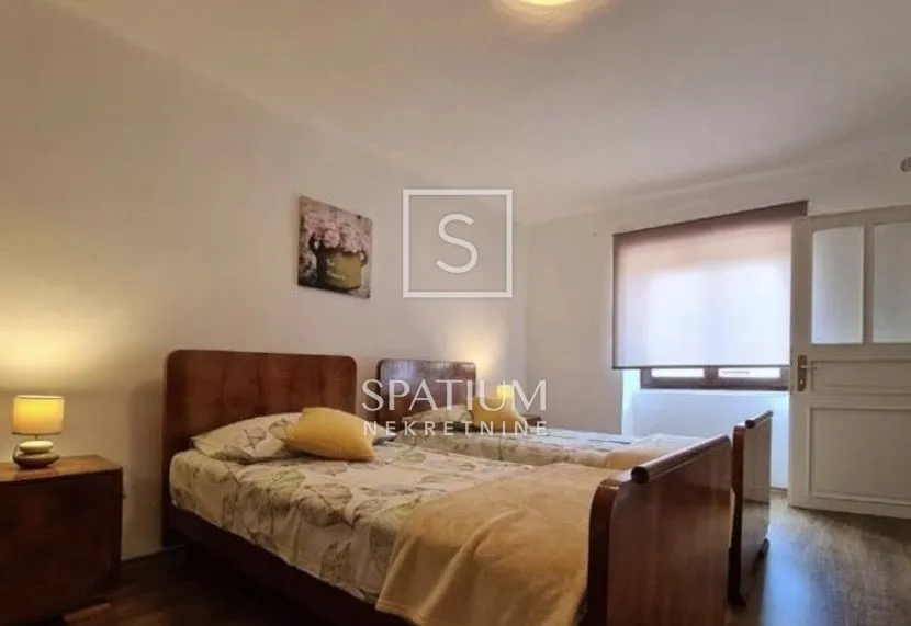 svetvinčenat, kuća sa dvorištem - slika 5