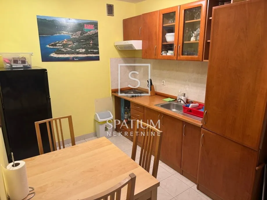 rabac, jednosoban stan u prizemlju sa pogledom na more - slika 4