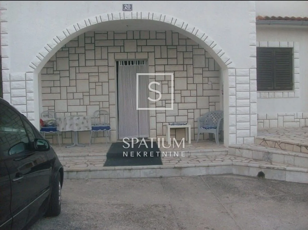 opatija, oprić, stan s terasom - slika 8