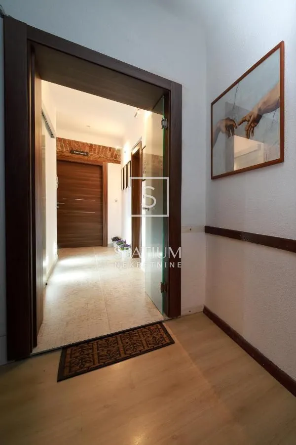 rijeka, centar, prodaja uhodanog poslovanja, 3 apartmana - slika 20