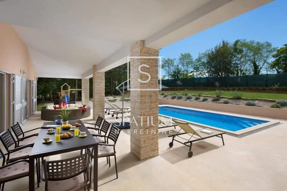 labin, nedešćina, villa s bazenom na mirnoj lokaciji - slika 16