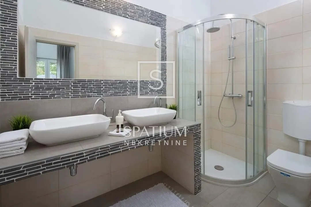 labin, nedešćina, villa s bazenom na mirnoj lokaciji - slika 12