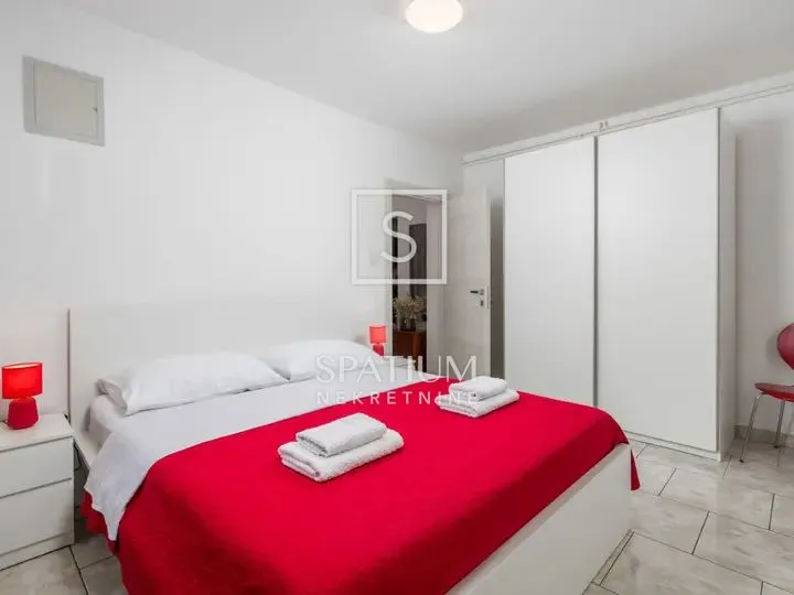 punat, samostojeća kuća s bazenom - slika 15