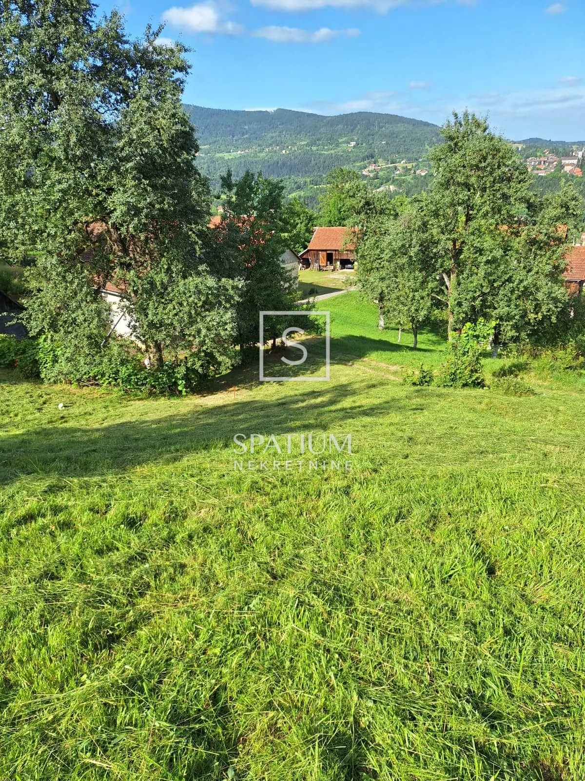 vrbovsko, građevinsko zemljište od 544 m2 - slika 3
