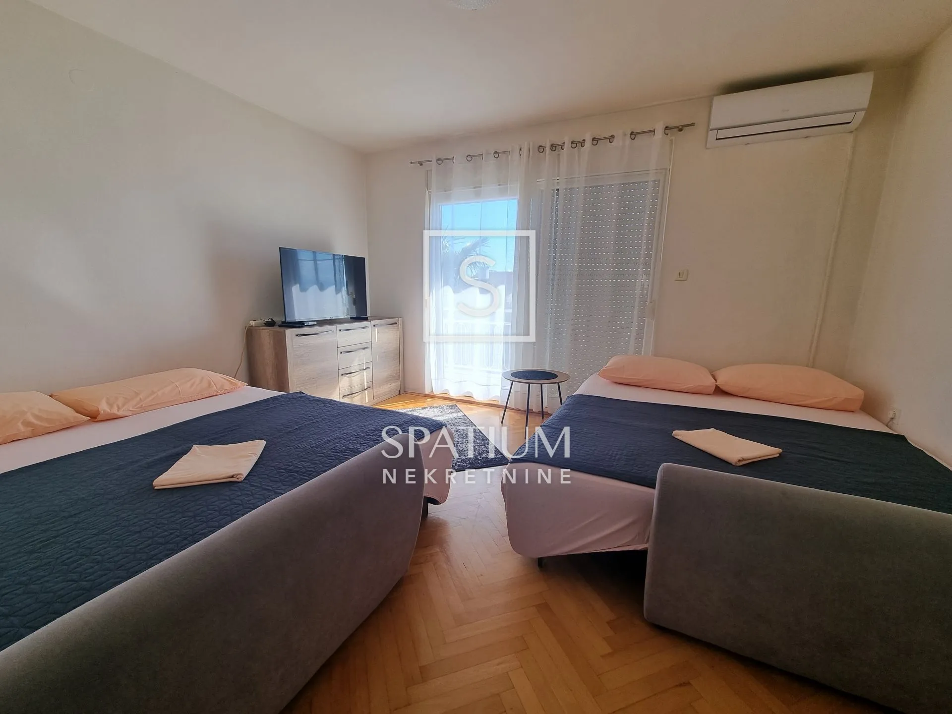 crikvenica, stan s garažom i dvorištem na izvrsnoj lokaciji - slika 3
