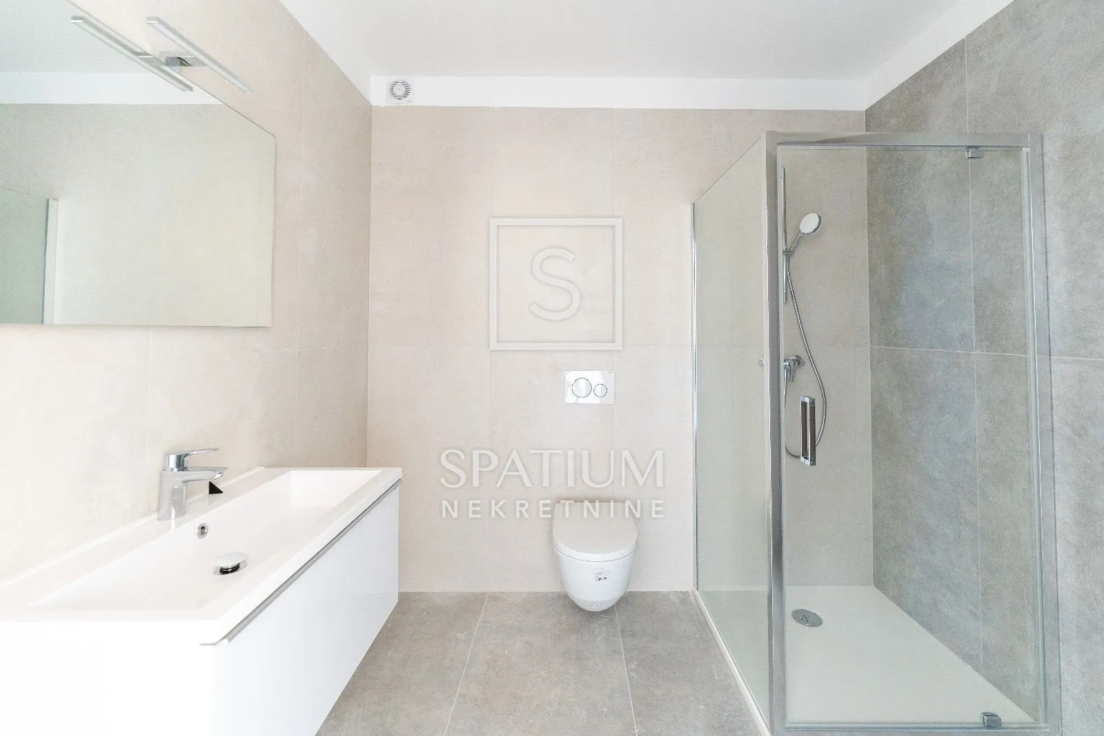 pula, stan sa 3 spavaće sobe i 2 lođe 118 m2 - slika 10