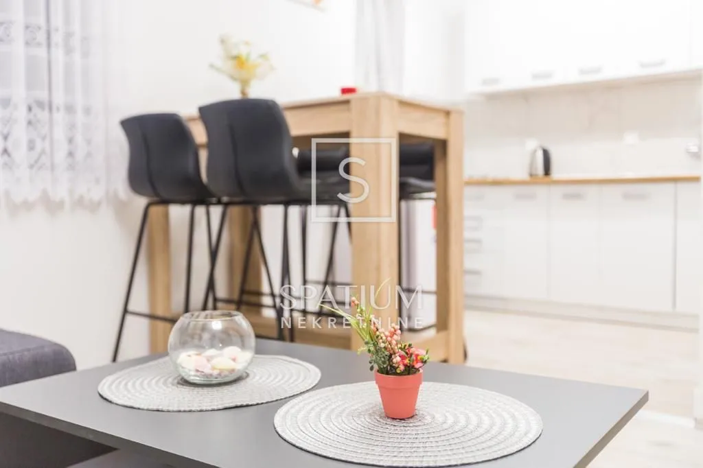 poreč, kuća s pet apartmana - slika 22