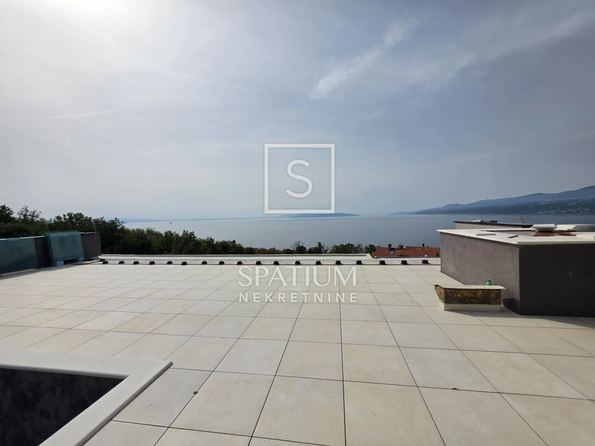 Bivio, Penthouse S Privatnom Krovnom Terasom I Bazenom - Rijeka