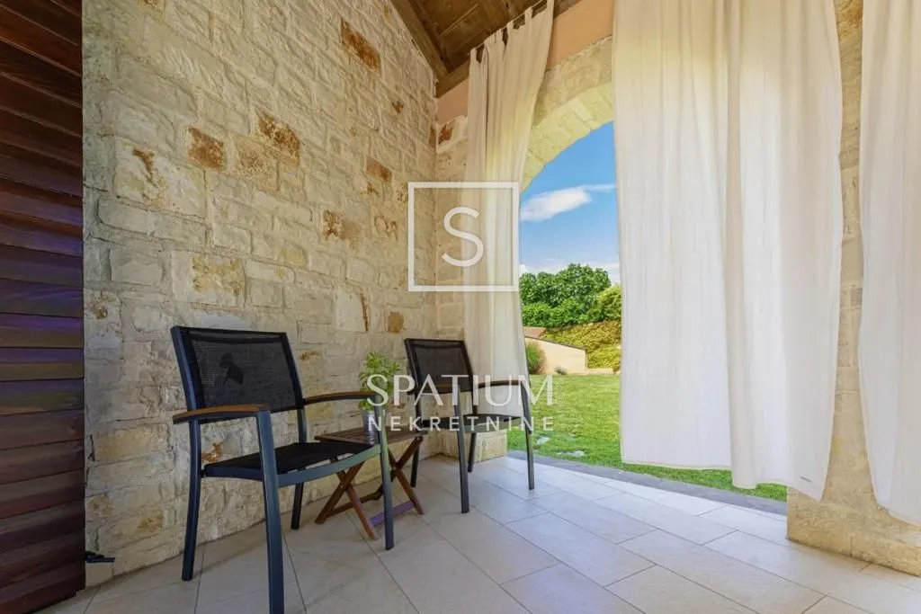 istra, vila s bazenom - slika 19