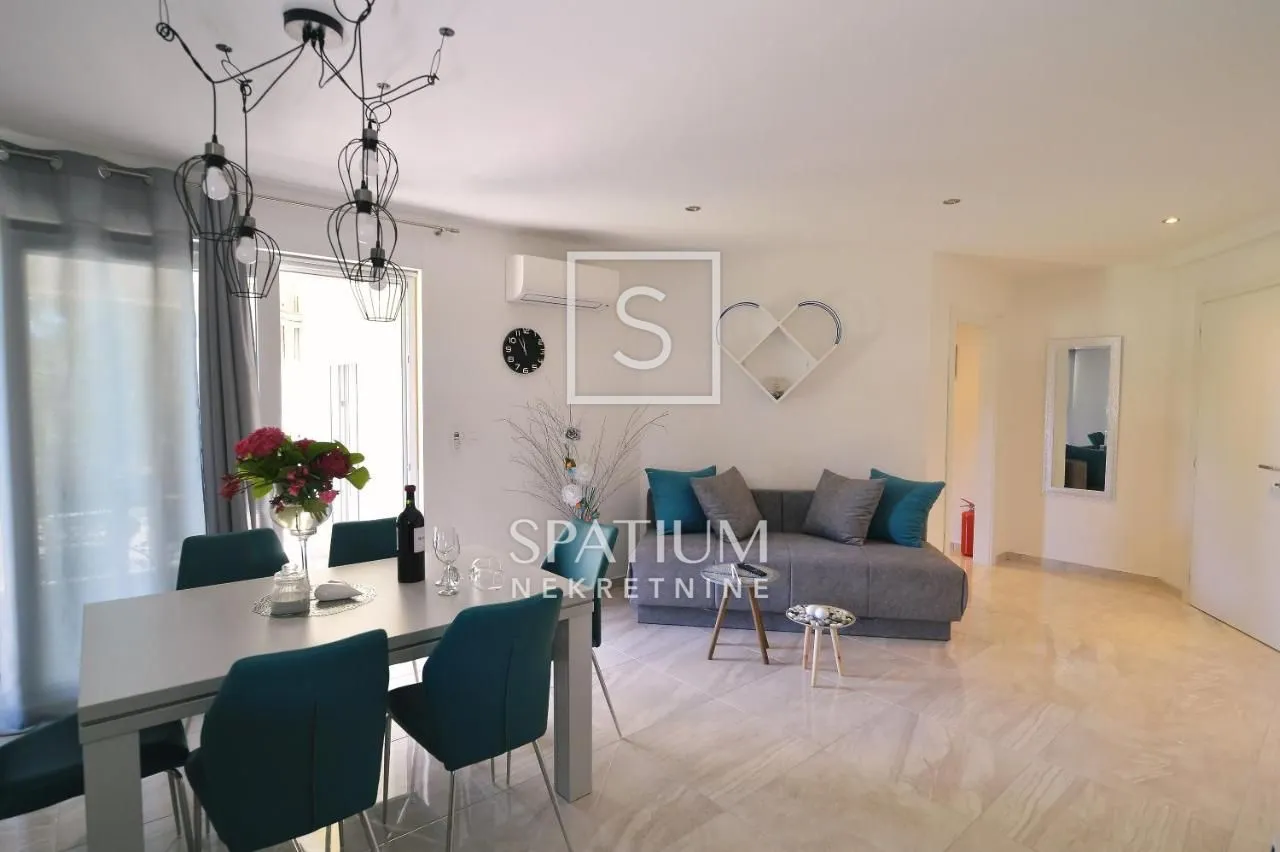 ika, predivna vila s apartmanima i bazenom - slika 5