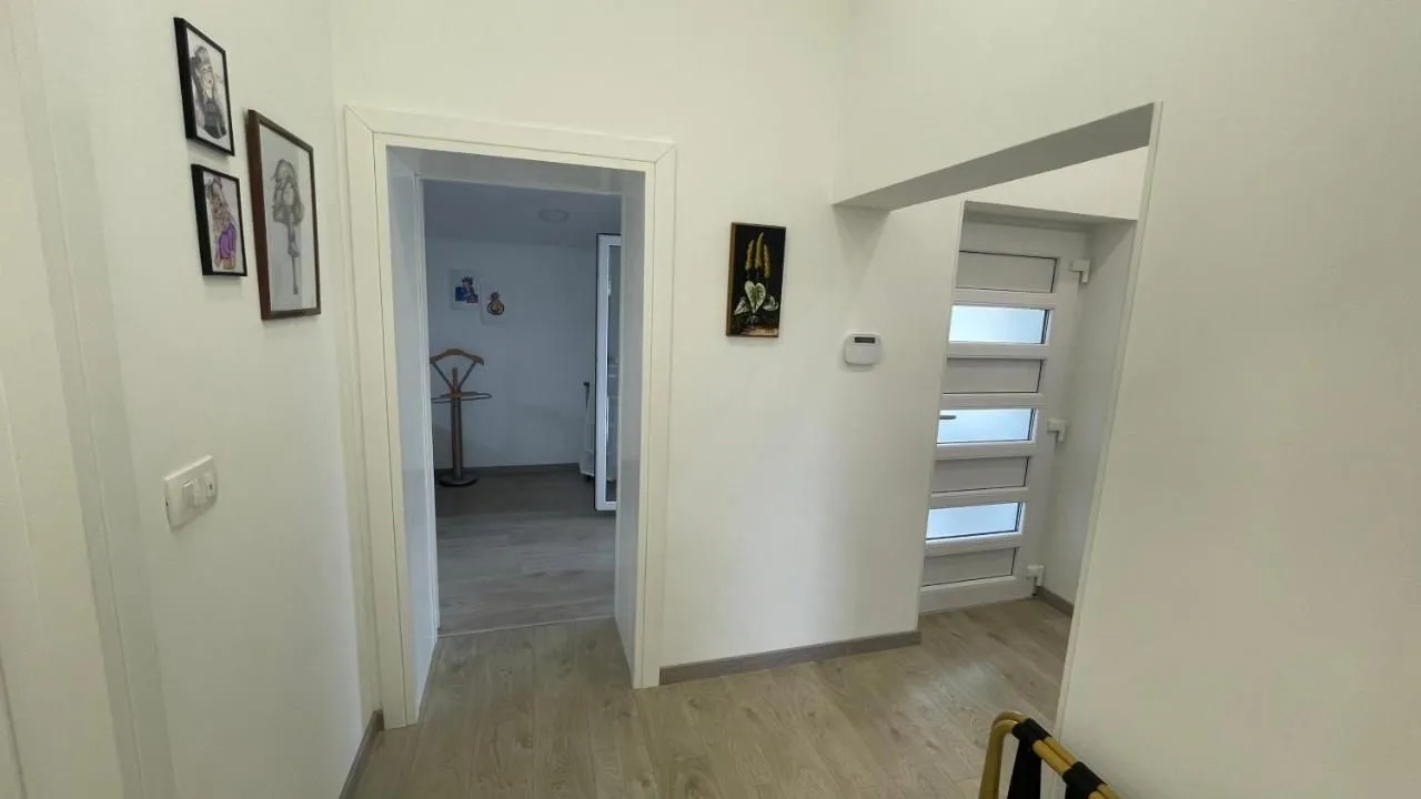 poreč, valkarin, samostojeća kamena kuća s bazenom - slika 9