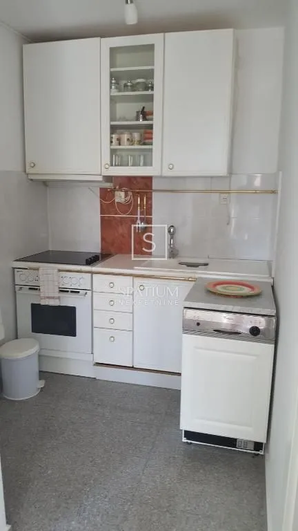 novi vinodolski, dvojna kuća s pet apartmana - slika 6