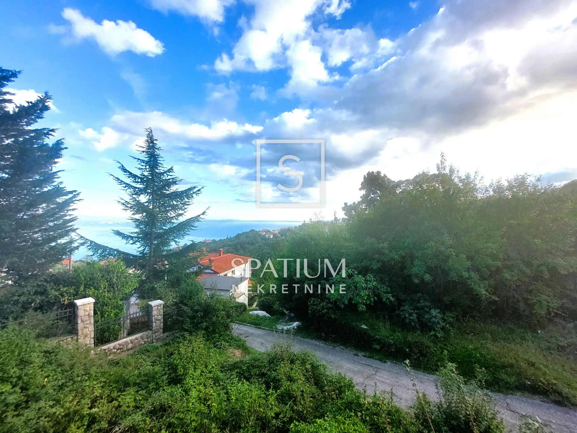 BREGI, GRAĐEVINSKO ZEMLJIŠTE 1230 m2 - Bregi, Matulji
