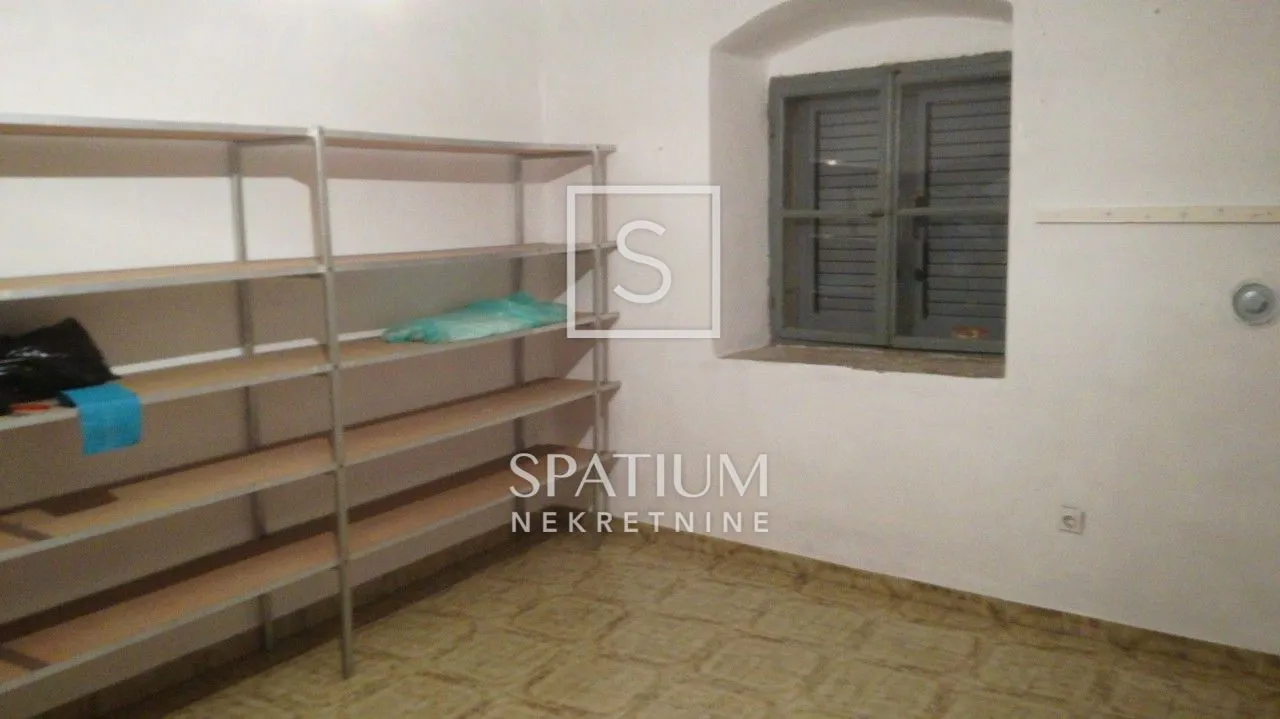 motovun, centar, kuća za adaptaciju - slika 10