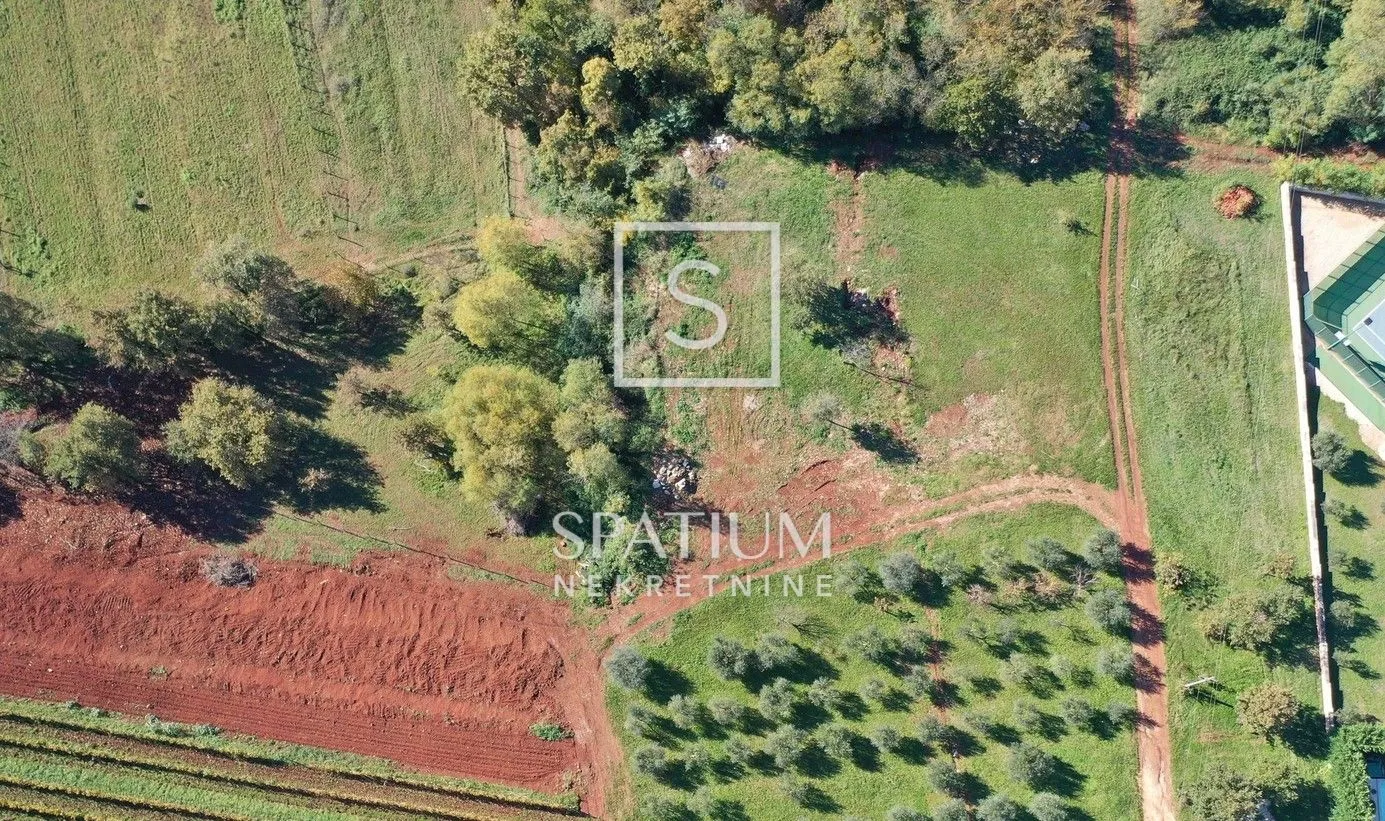 vižinada, građevinsko zemljište 961 m² - slika 4
