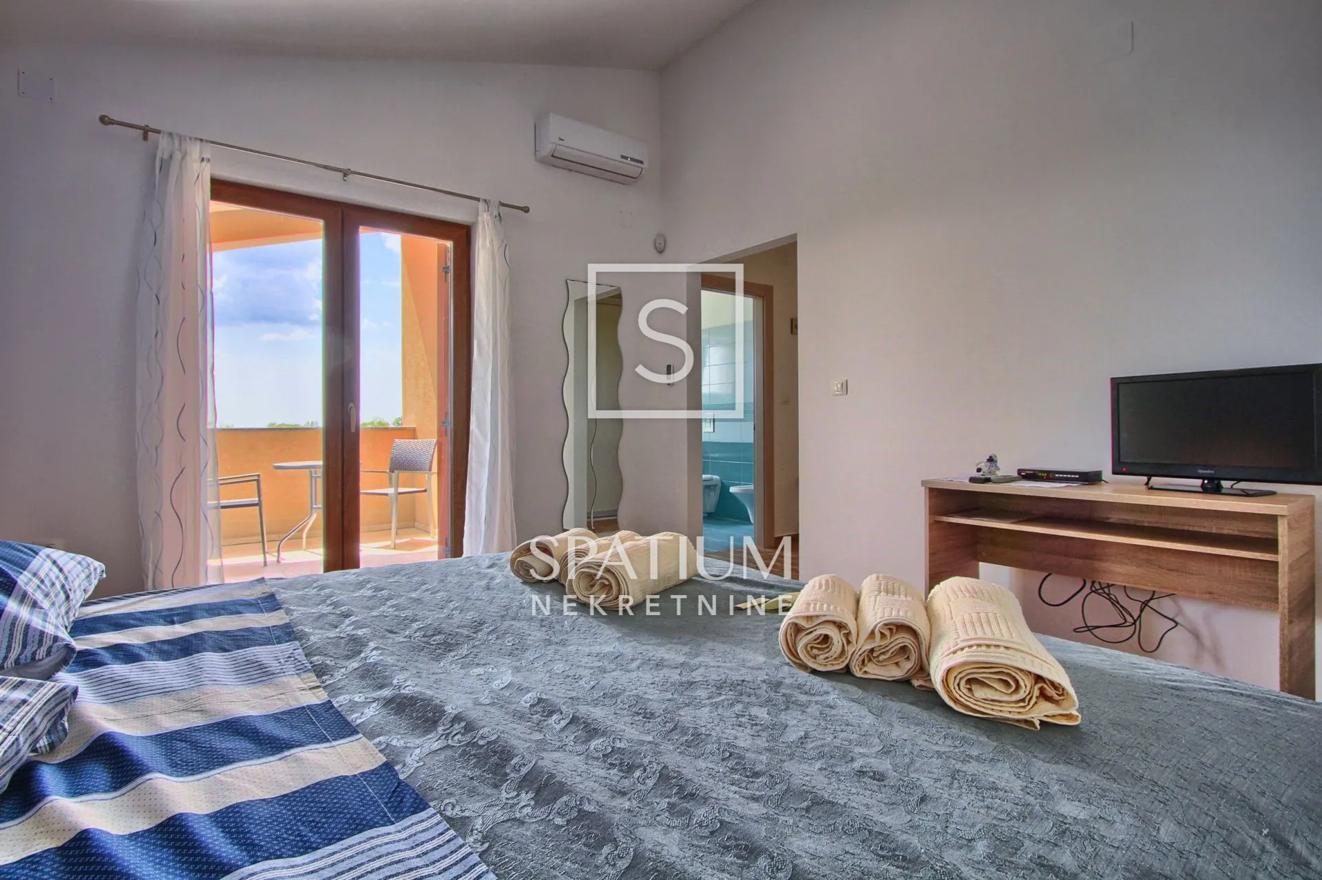 istra, štokovci, predivna vila s bazenom - slika 22
