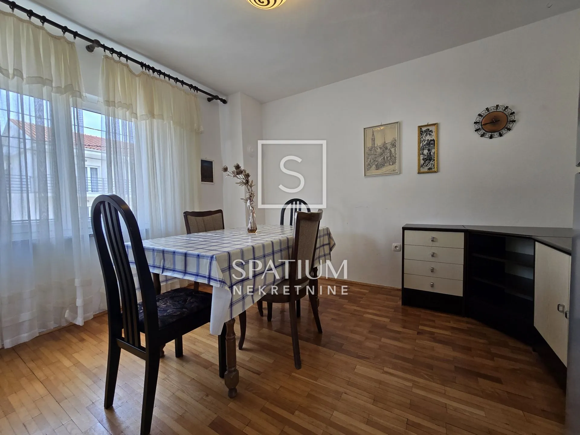 jadranovo, samo u našoj ponudi, kuća s četiri stana - slika 31