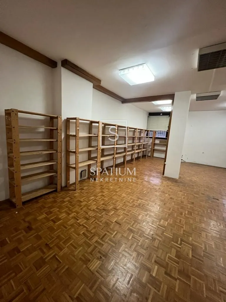 podmurvice, višenamjenski poslovni prostor u blizini centra - slika 5