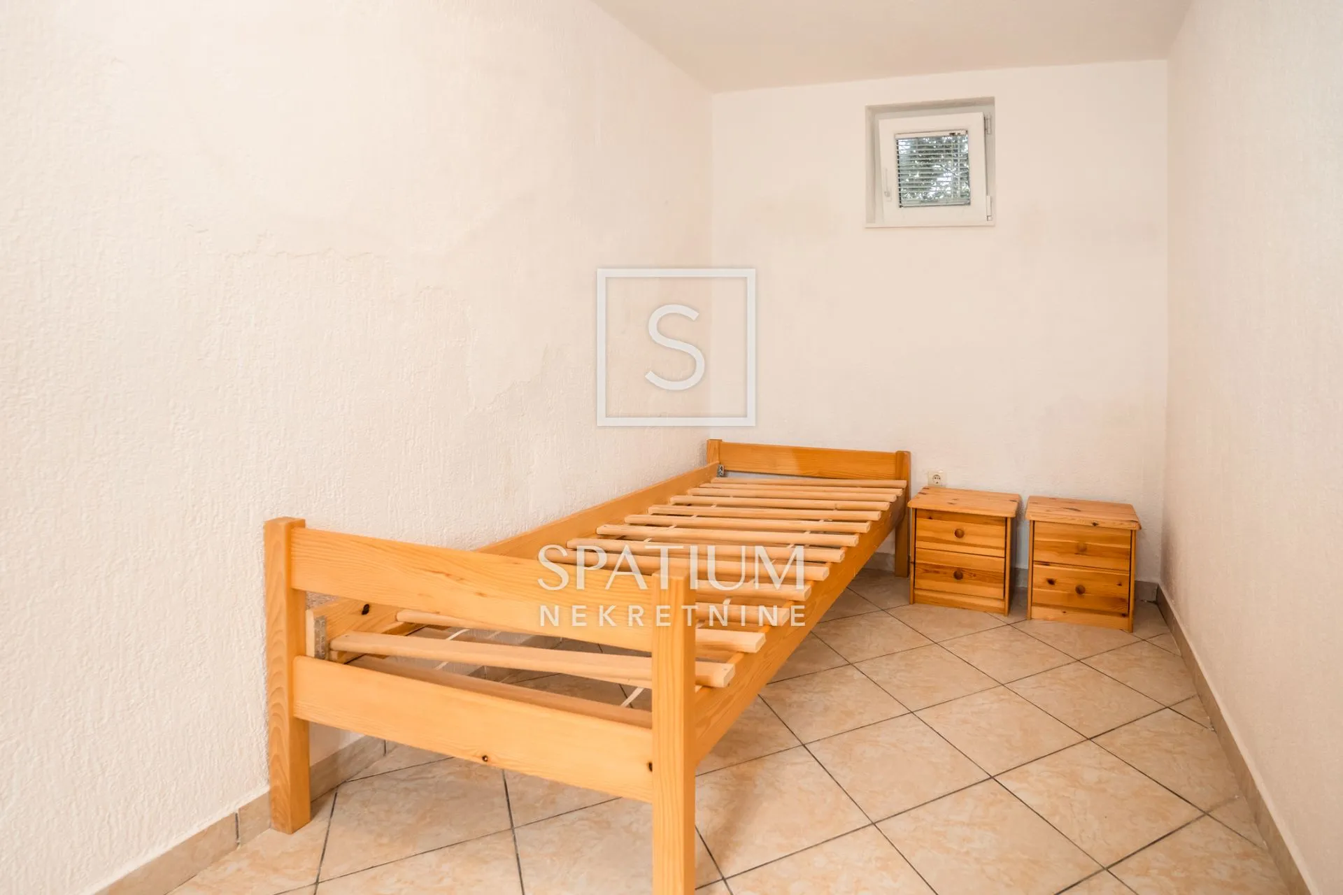 malinska, dvije kuća s apartmanima - slika 13