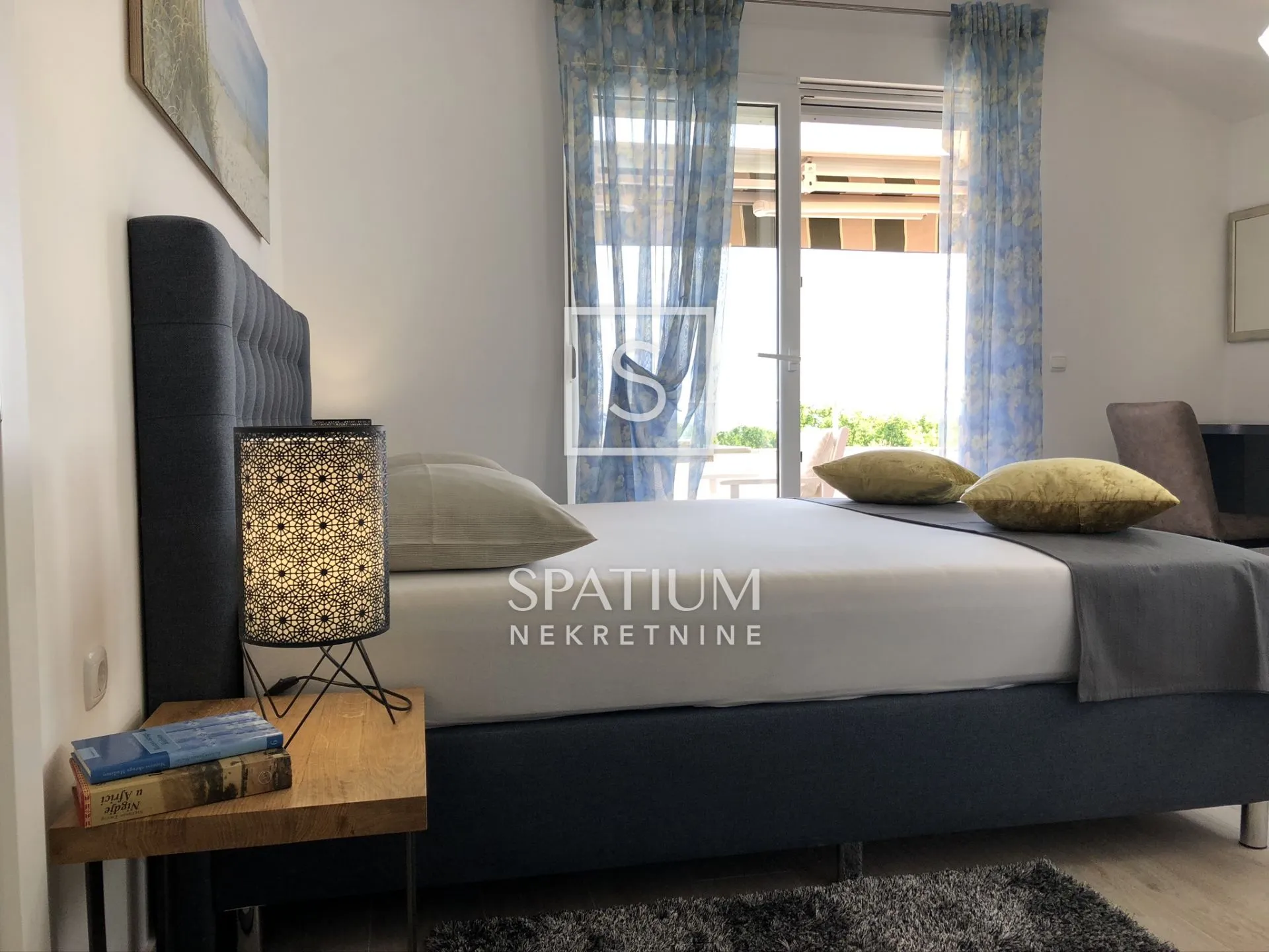 ika, oprić, kuća s osam apartmana i bazenom - slika 6