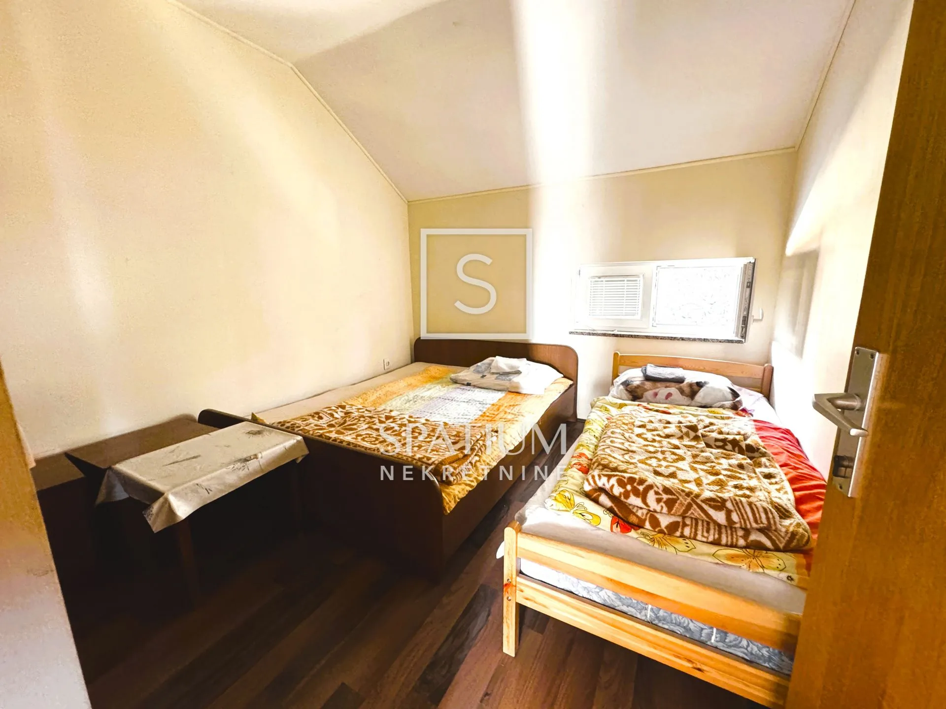 omišalj, kuća sa 6 apartmana na 150m od mora - slika 19