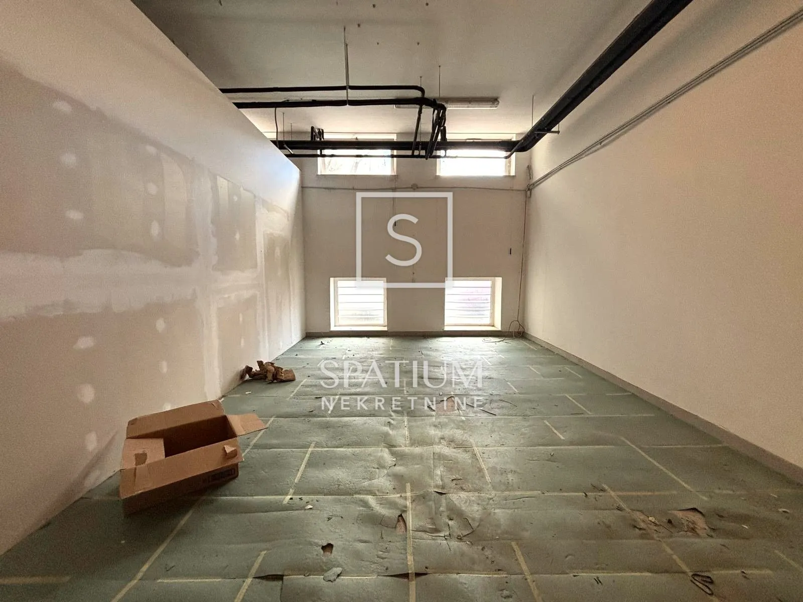 mlaka, poslovni prostor 320m2 - slika 2