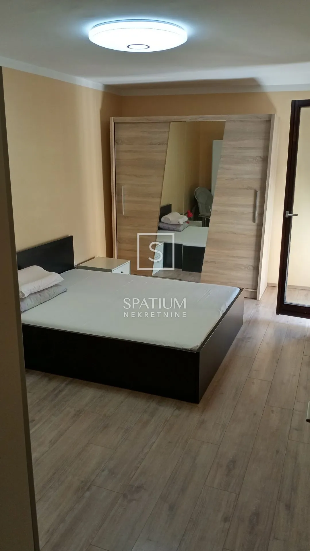 rastočine, obiteljski stan - slika 18