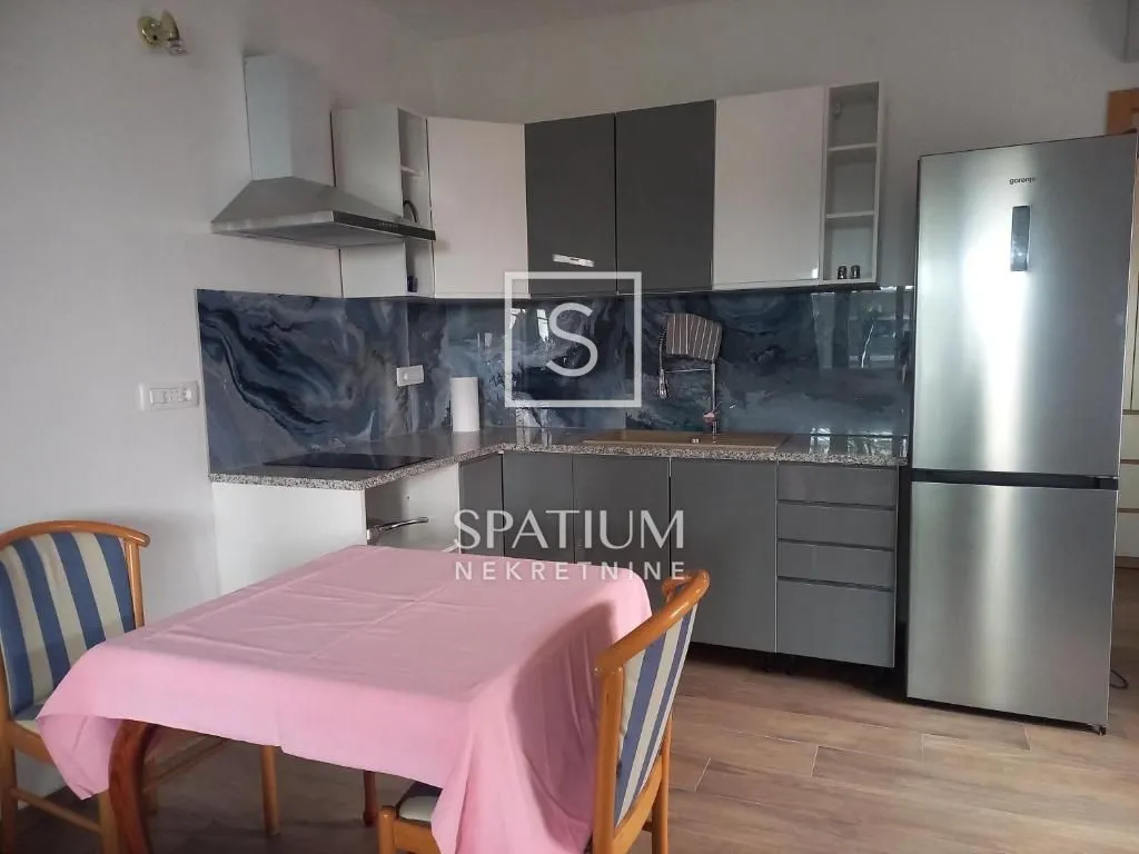novi vinodolski, kuća s apartmanima u centru - slika 4