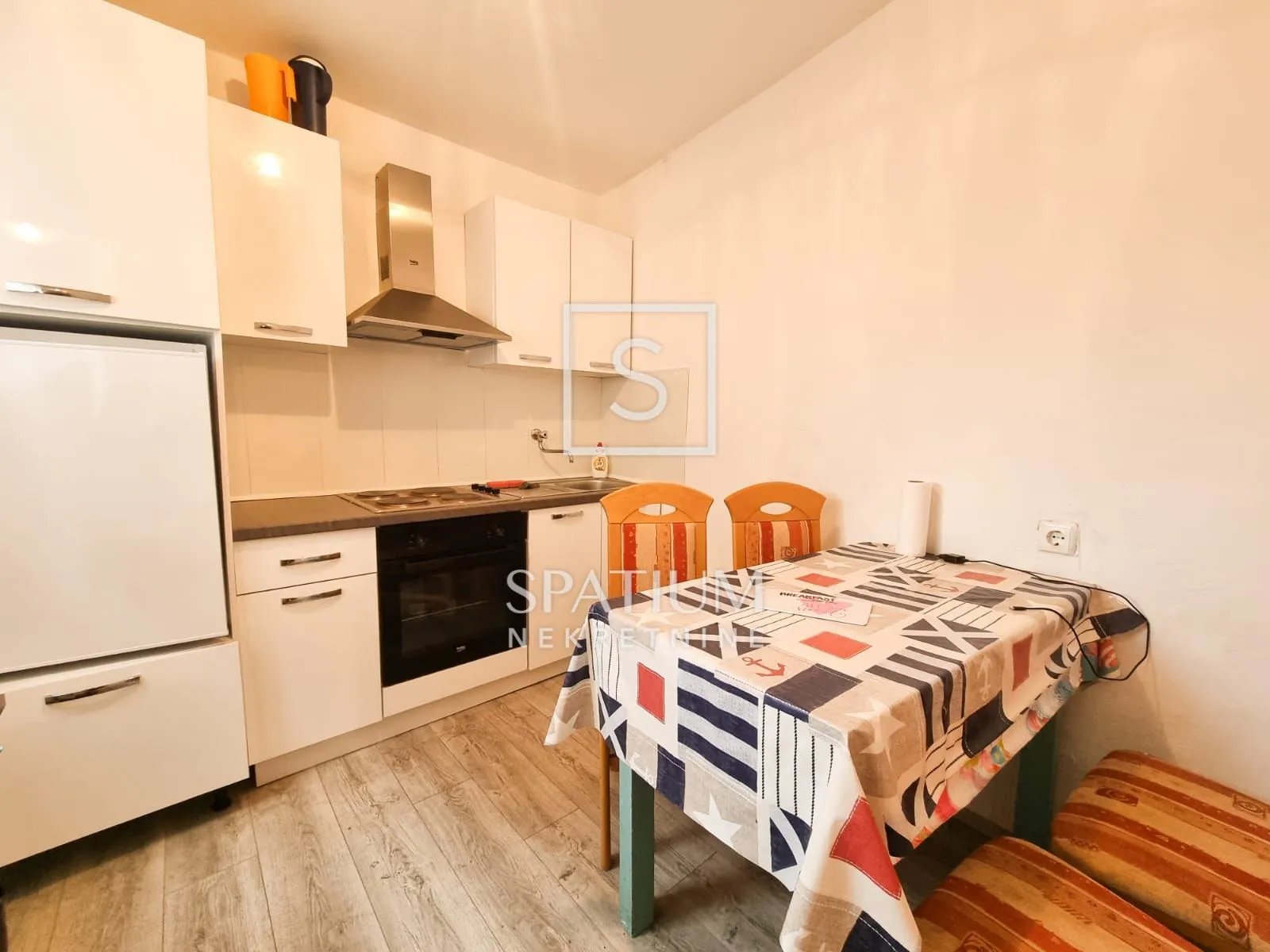 Novi Vinodolski, Kuća Blizu Centra