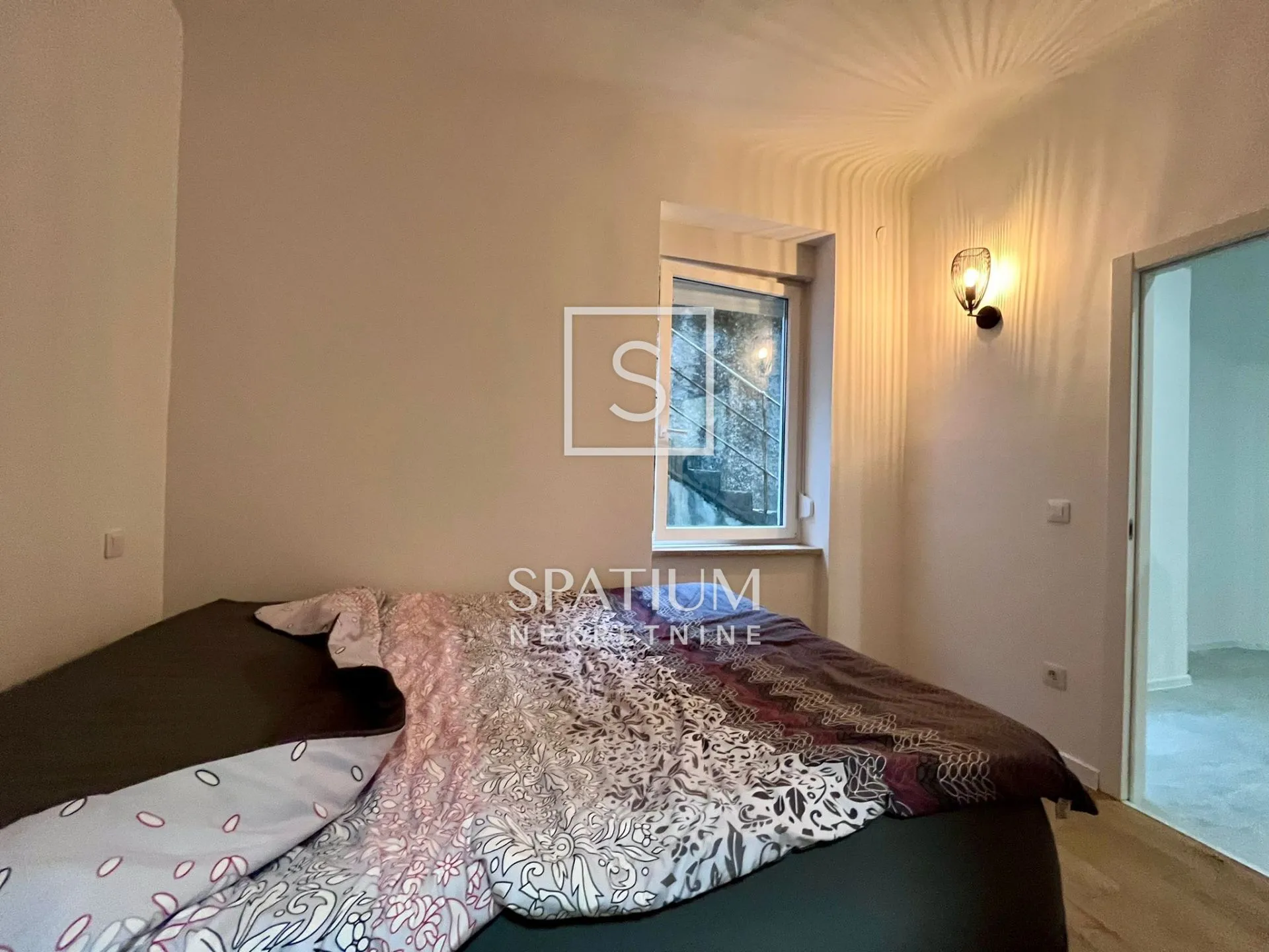 opatija, adaptirani trosoban stan - slika 14