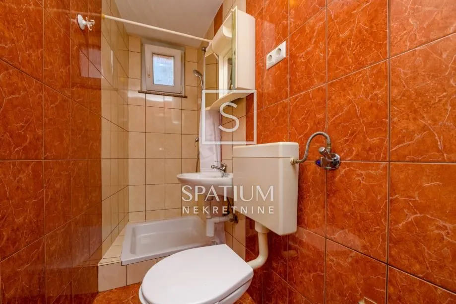 mali lošinj, etaža kuće s 3 apartmana blizu centra - slika 7