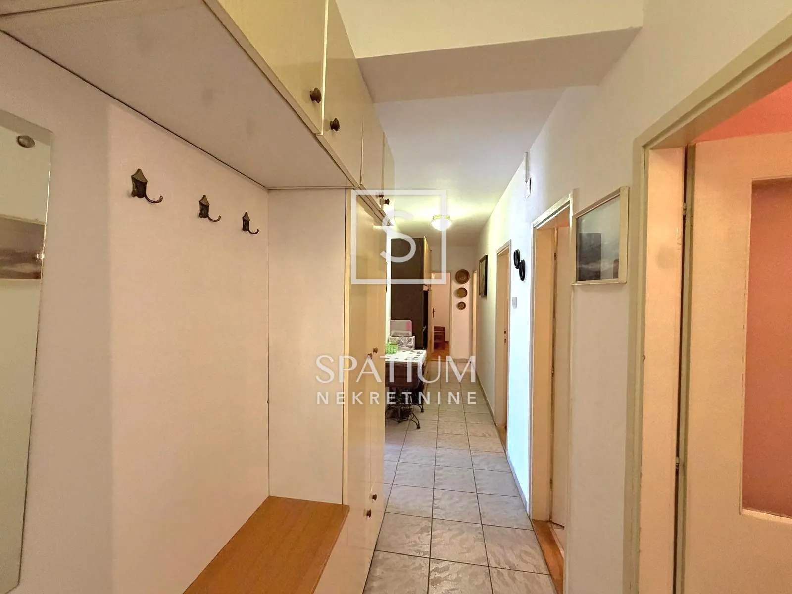 senj, samostojeća kuća s okućnicom - slika 10