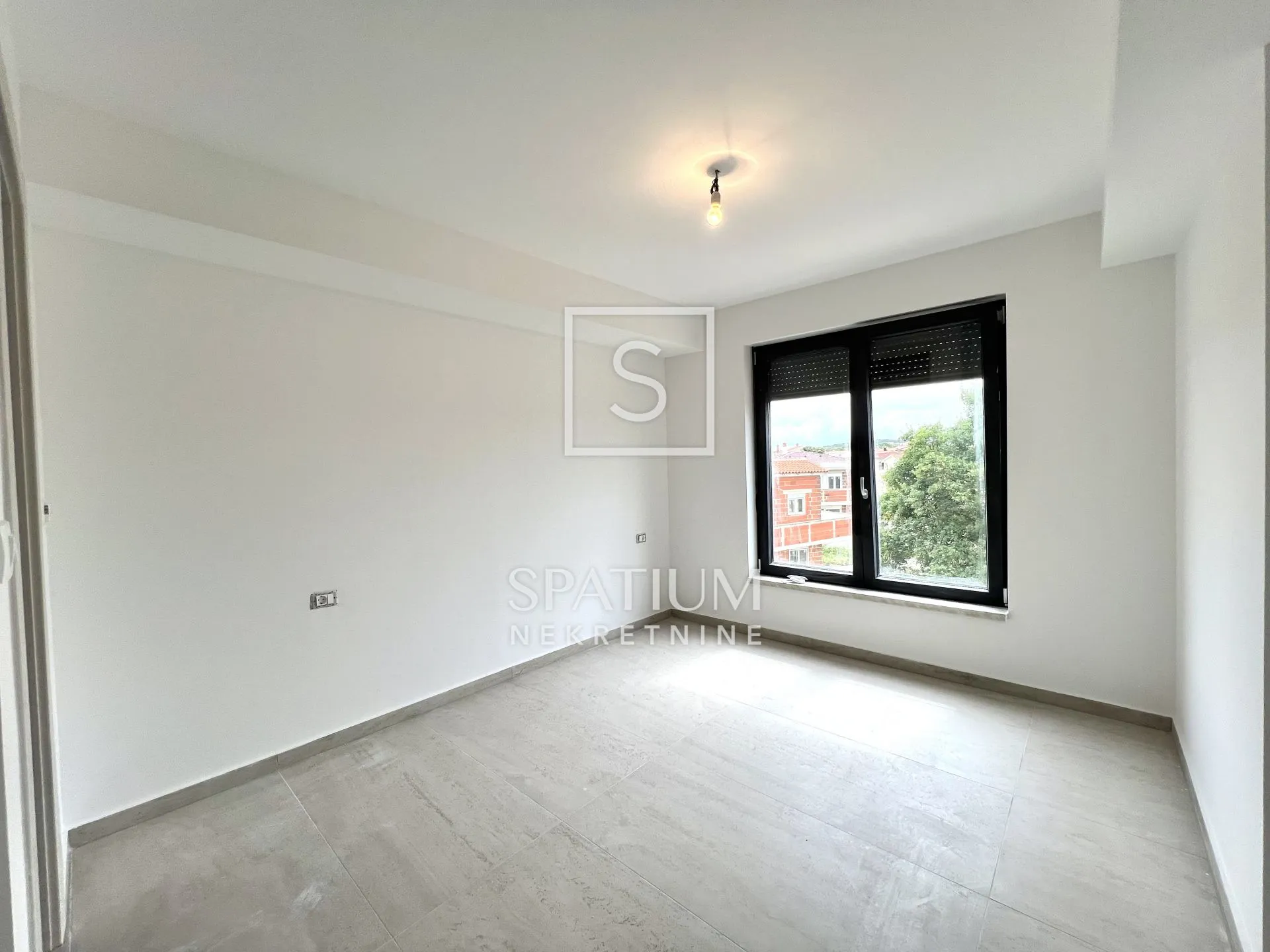 valbandon, stan sa galerijom 138 m2 - slika 5