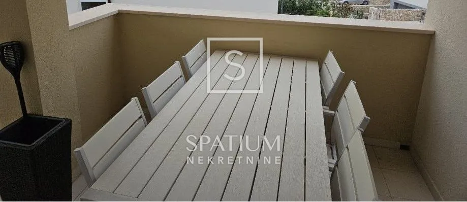 malinska, dvoetažni stan s parkingom i pogledom na more - slika 9