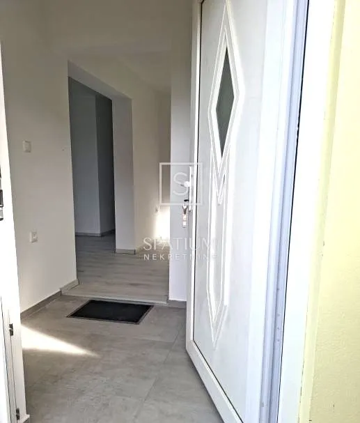 crikvenica, kuća s dva stana - slika 7