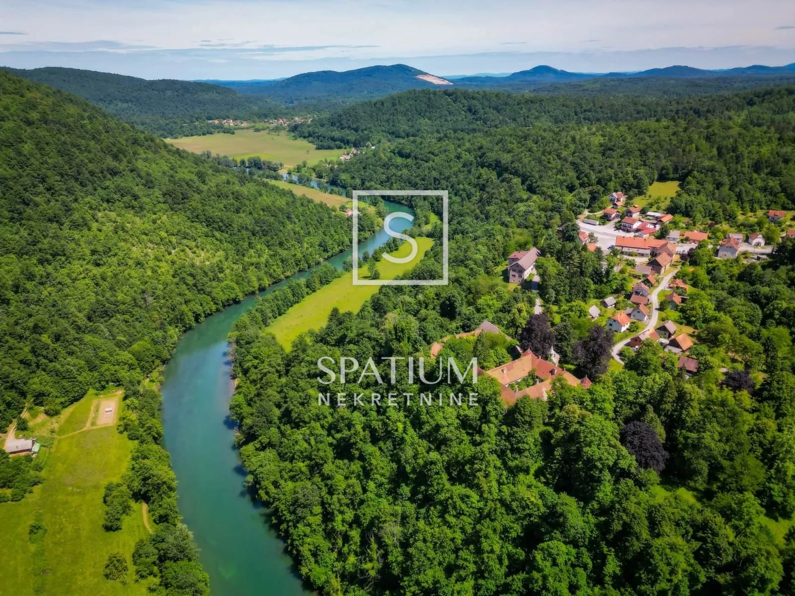 VRBOVSKO, TEREN 73.000m2 UZ RIJEKU KUPU - Severin na Kupi, Vrbovsko