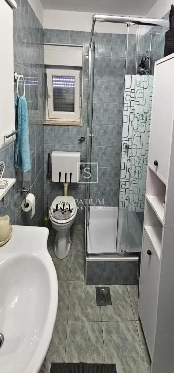 poreč, dvosobni stan u prizemlju sa terasom - slika 5