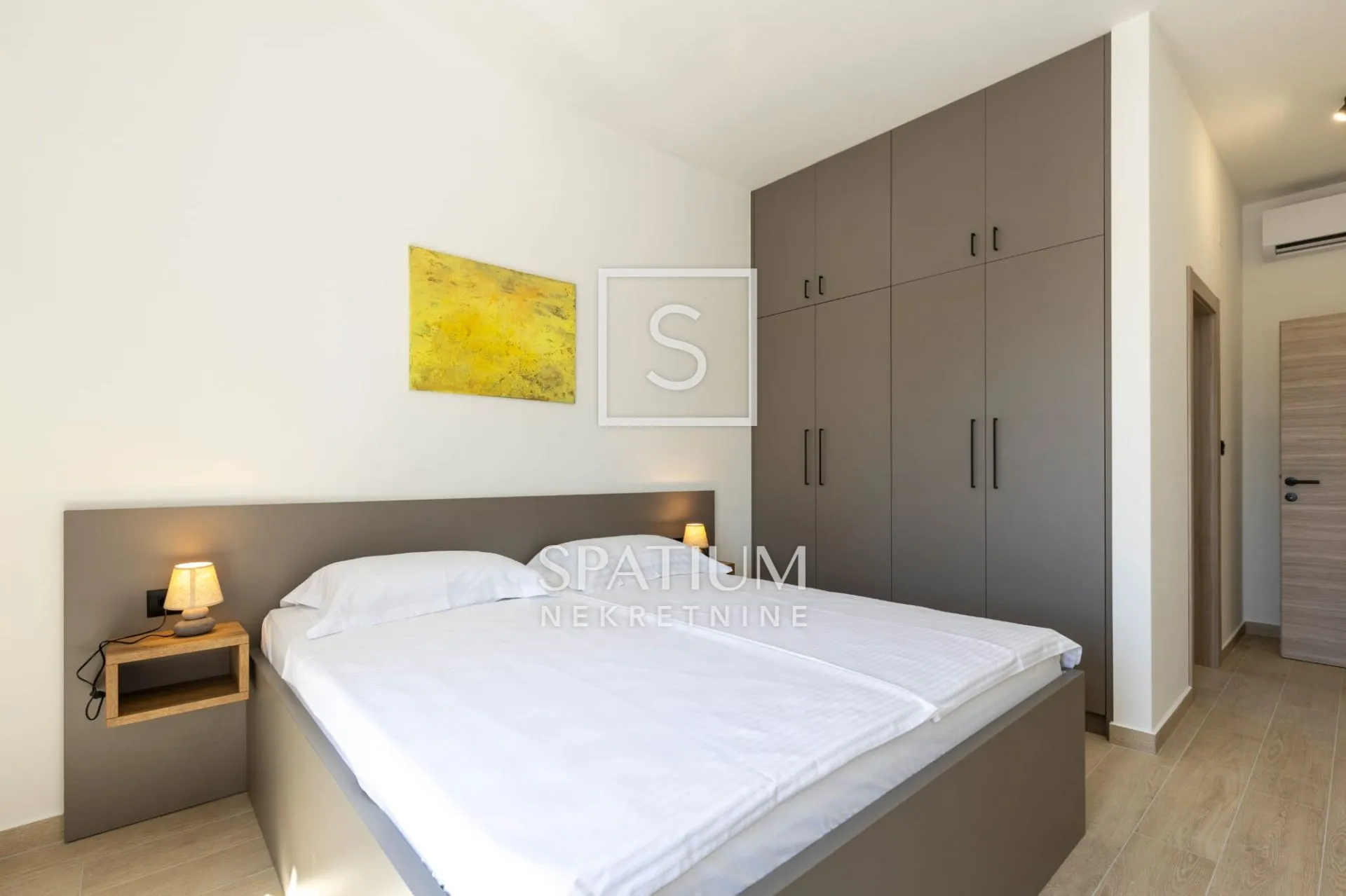 labin, vila s bazenom - slika 19
