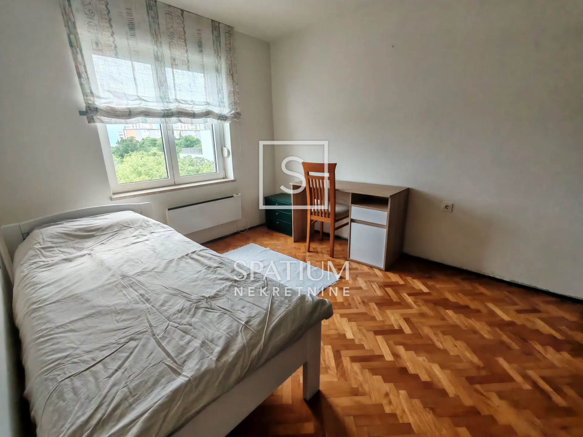donja vežica, dvosoban stan s dnevnim boravkom za najam - slika 3