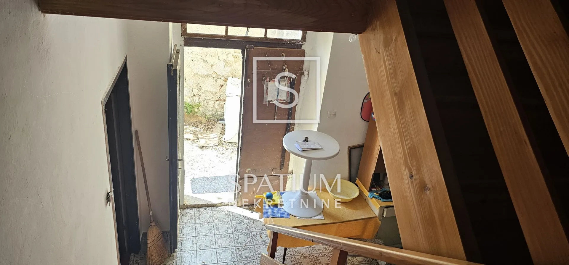 bribir, vinodolska općina, kamena kuća s okućnicom - slika 7