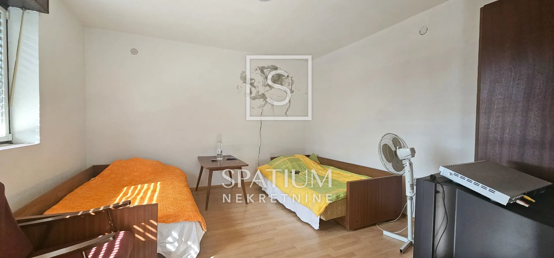 jadranovo, samostojeća kuća u mirnom dijelu grada - slika 5