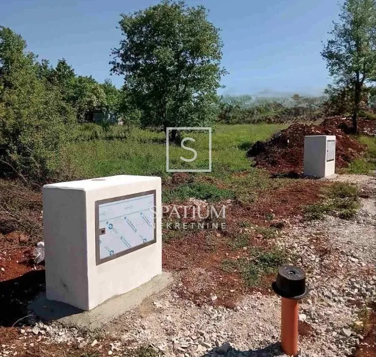 Baderna, Atraktivno Građevinsko Zemljište S Mogućnošću Izgradnje Više Stambenih Jedinica - Baderna, Poreč
