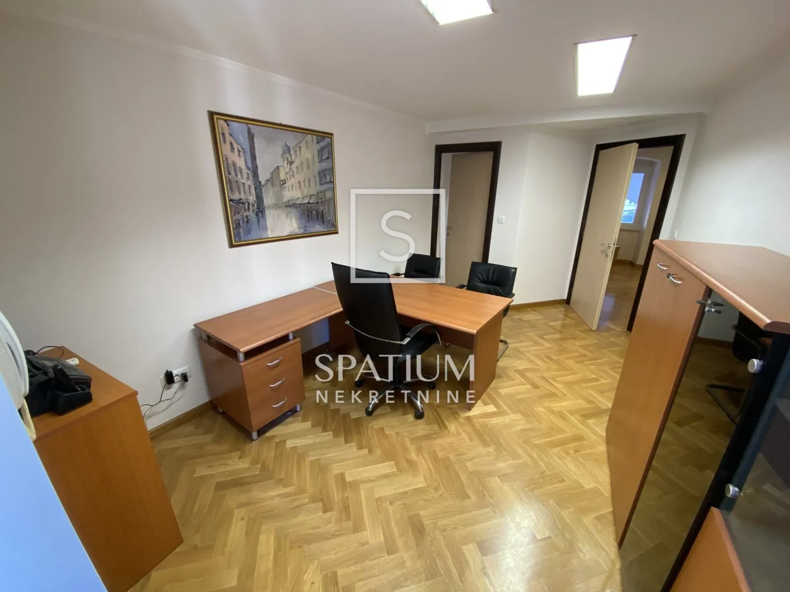 centar, uredski prostor 32m2 - slika 9
