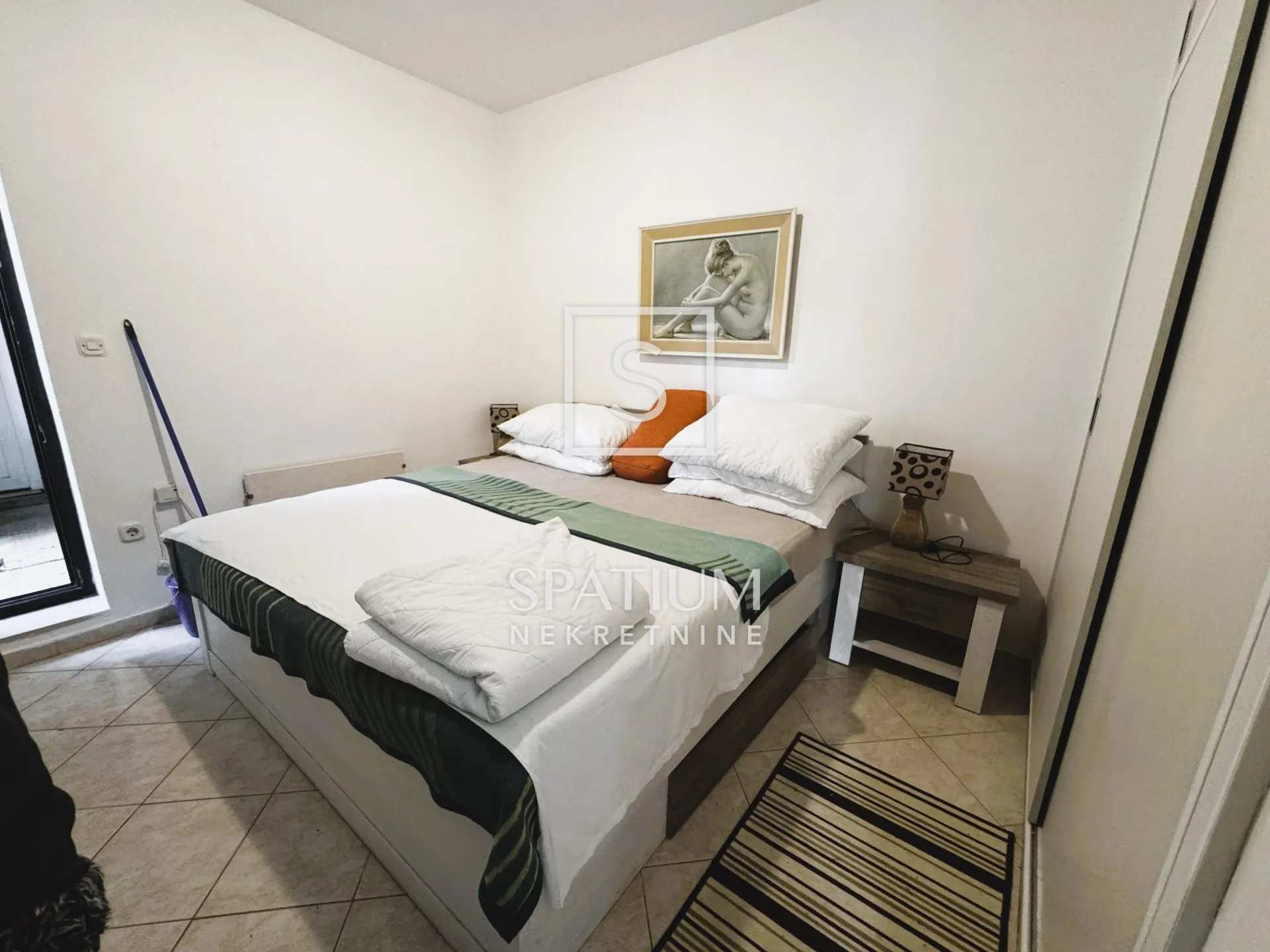 omišalj, kuća sa 6 apartmana na 150m od mora - slika 9
