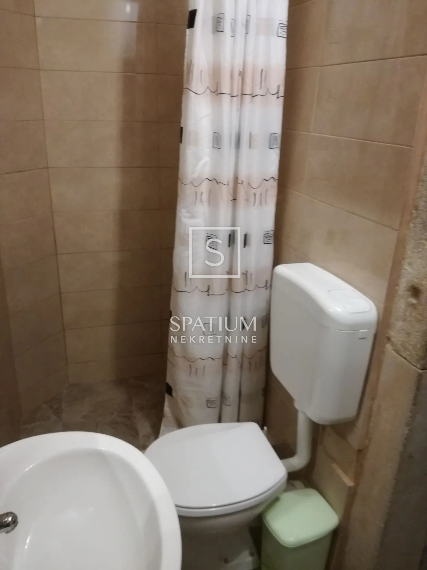 motovun, centar, kuća za adaptaciju - slika 11